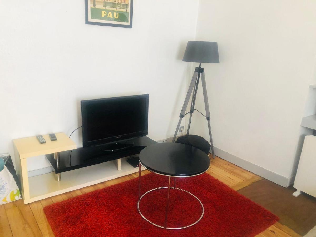 Le Gambetta T2 Cosy Hypercentre Wifi Fibre Avec Parking Apartment Pau Exterior photo